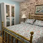 Studio Apartment Sweet Dreams